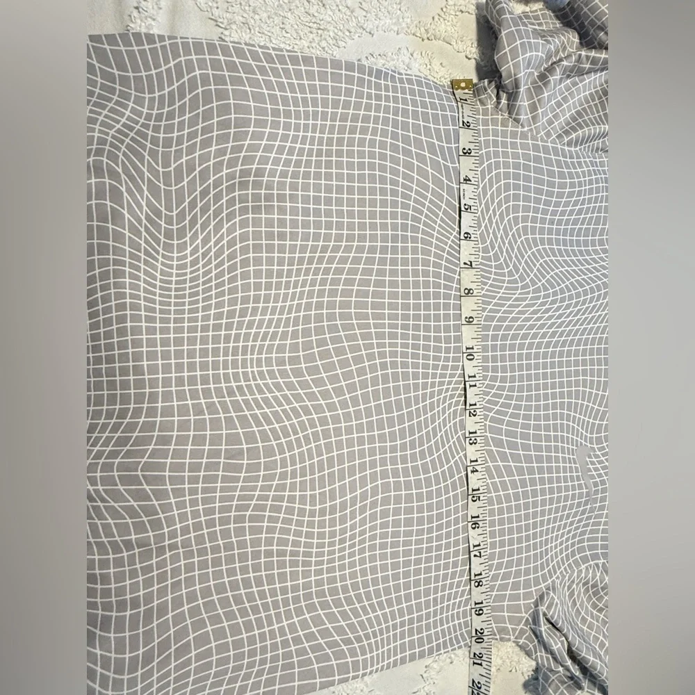 Nike White and Gray Grid T-Shirt